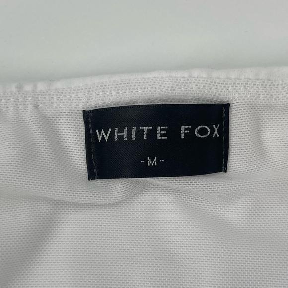 White fox boutique white mini beaded skirt size medium - Picture 6 of 6